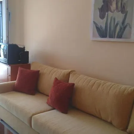 Dani's Summer House בית נופש *